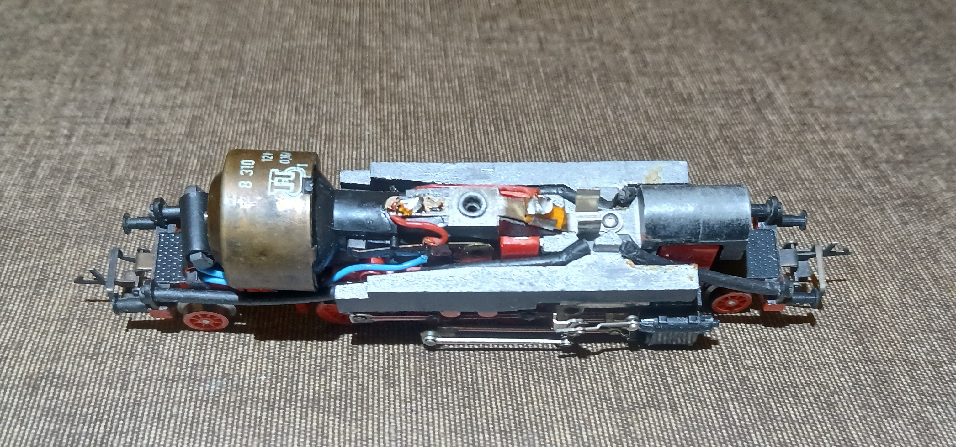 Шасси модели паровоза BR86 