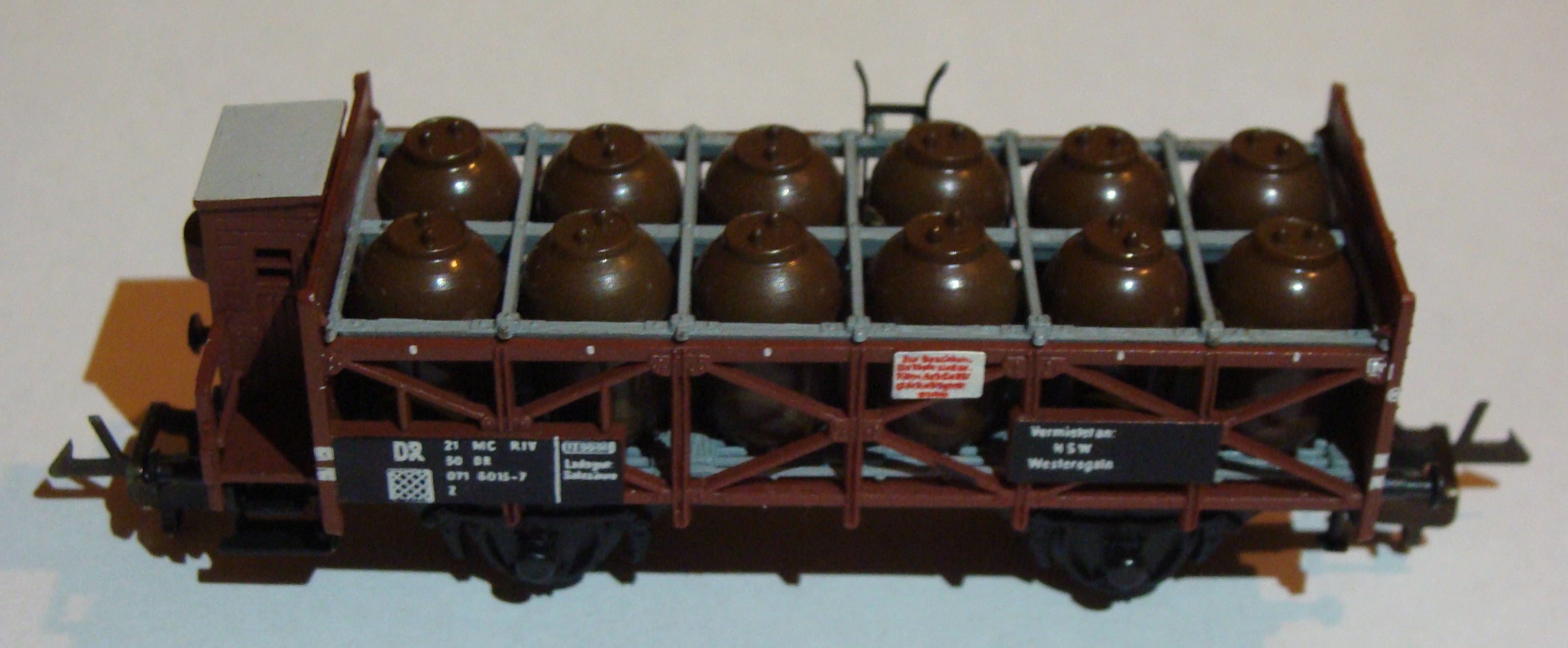 Модель вагона для перевозки кислоты