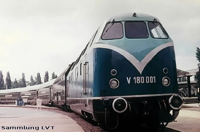 Тепловоз V180 001